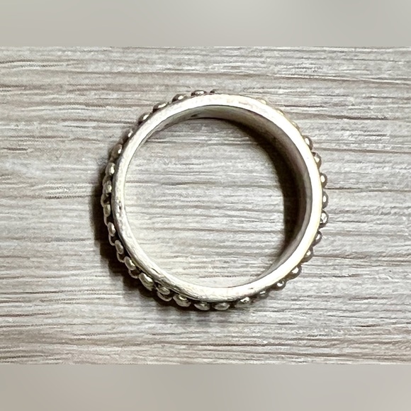 Vintage Designer Signed Handmade Beaded/Dotted Eternity Band Ring, Size 7.5 - Picture 5 of 9